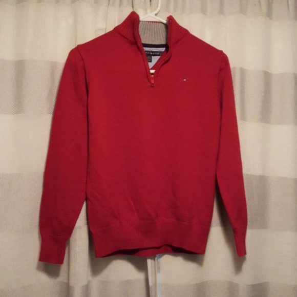 Tommy Hilfiger sweater - Picture 1 of 3